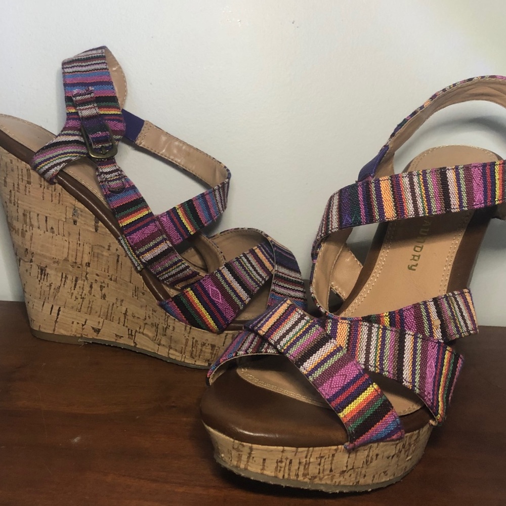 Chinese Laundry Wedges